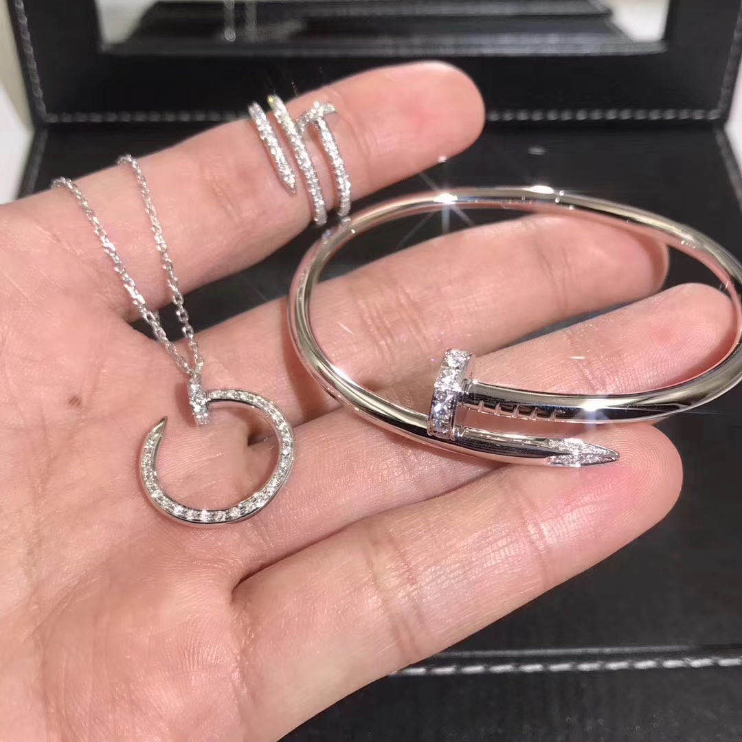 Cartier Juste Un Clou Jewelry Diamond Nail Bracelet
